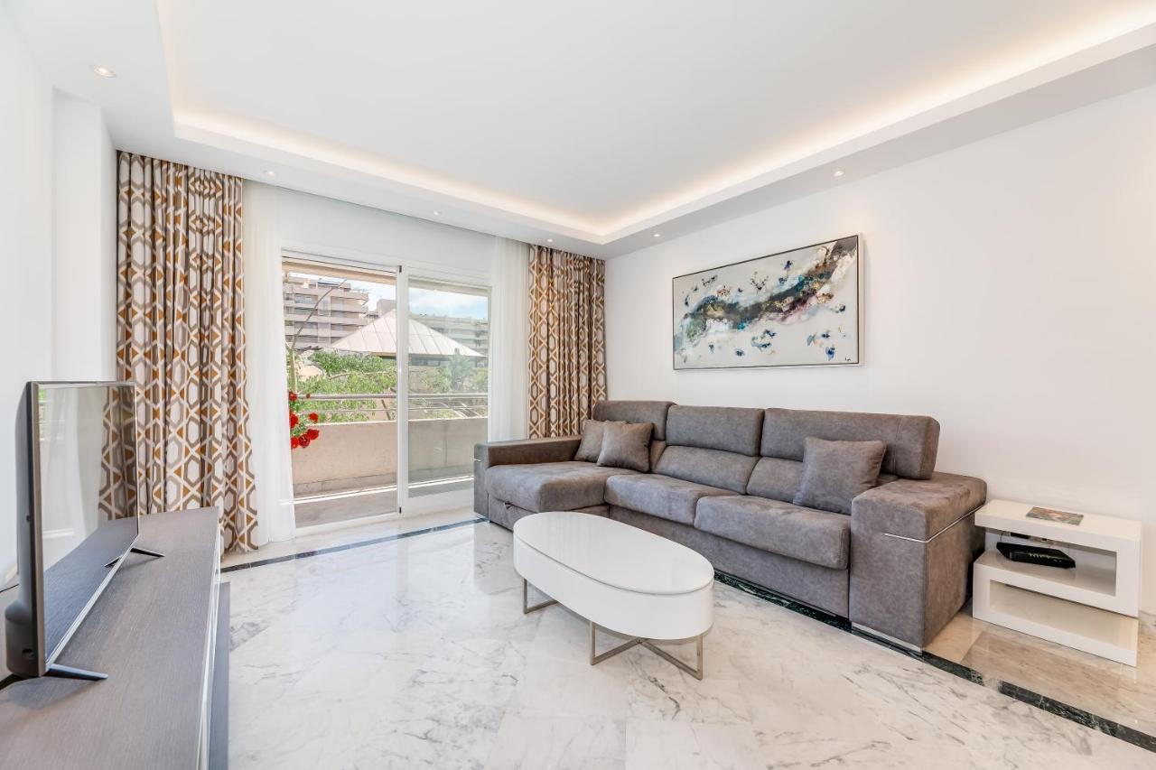 Bright In The Heart Of Puerto Banus Marbella